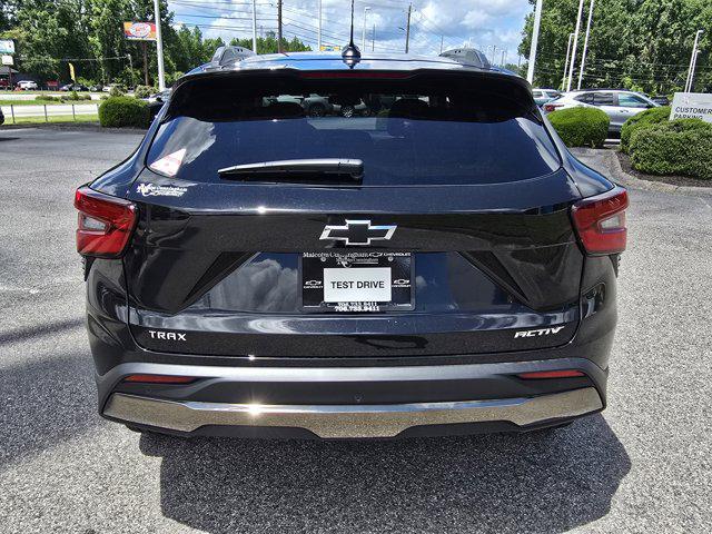 new 2025 Chevrolet Trax car, priced at $27,865