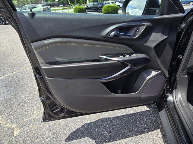 new 2025 Chevrolet Trax car, priced at $27,865