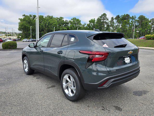new 2025 Chevrolet Trax car, priced at $23,335