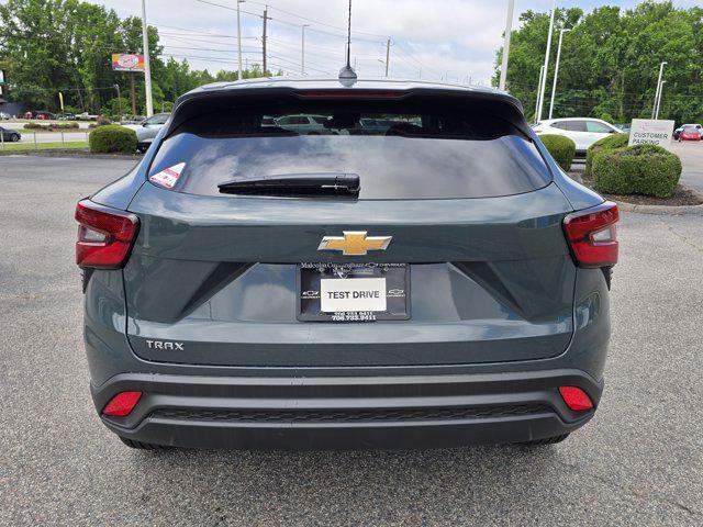 new 2025 Chevrolet Trax car, priced at $23,335