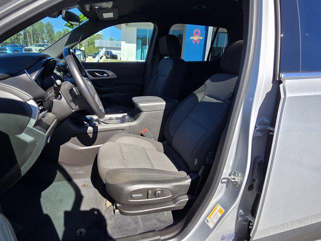 used 2022 Chevrolet Traverse car, priced at $20,995