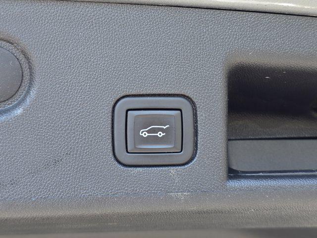 used 2023 Chevrolet Equinox car, priced at $21,513