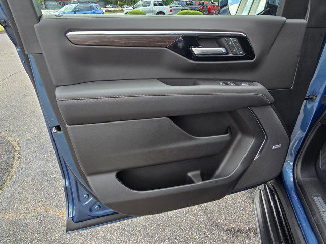 new 2025 Chevrolet Tahoe car, priced at $77,320