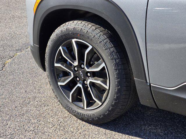 new 2025 Chevrolet TrailBlazer car, priced at $30,820