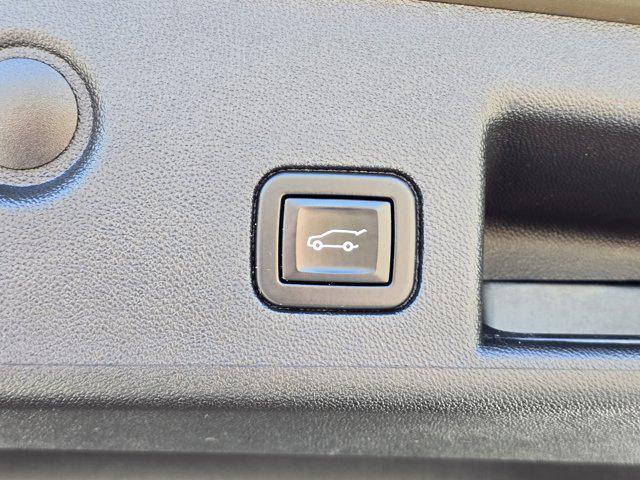 used 2023 Chevrolet Equinox car, priced at $23,550