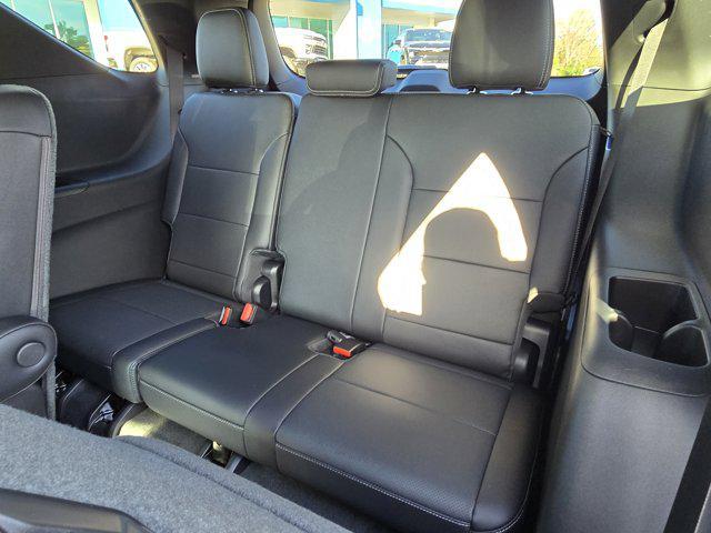 new 2026 Chevrolet Traverse car, priced at $46,655