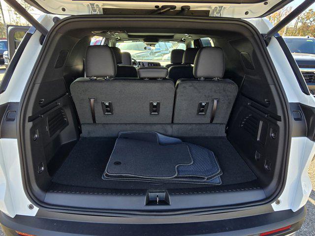 new 2026 Chevrolet Traverse car, priced at $46,655