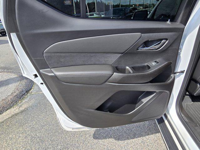 used 2023 Chevrolet Traverse car, priced at $42,895