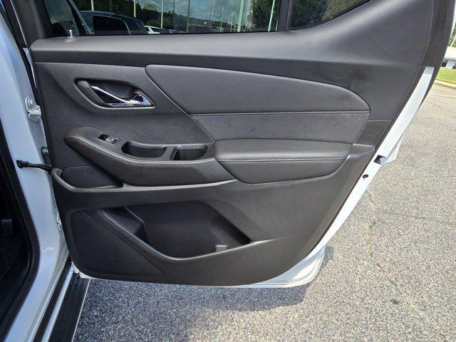used 2023 Chevrolet Traverse car, priced at $42,895