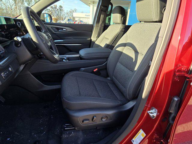 new 2025 Chevrolet Traverse car, priced at $44,815