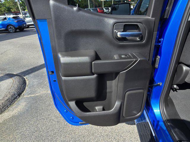 used 2025 Chevrolet Silverado 1500 car, priced at $38,990