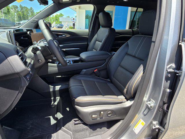 new 2025 Chevrolet Traverse car, priced at $57,145