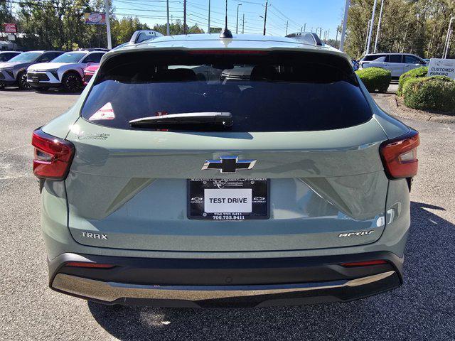 new 2025 Chevrolet Trax car, priced at $26,425