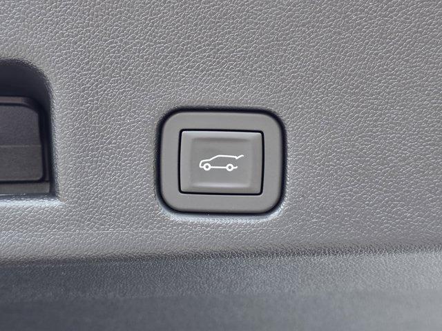 new 2025 Chevrolet Traverse car, priced at $46,195