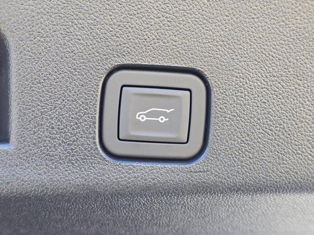 new 2026 Chevrolet Traverse car, priced at $58,960