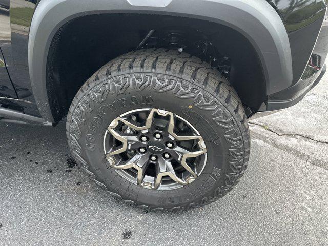 new 2025 Chevrolet Colorado car