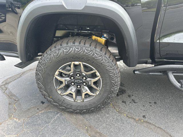 new 2025 Chevrolet Colorado car