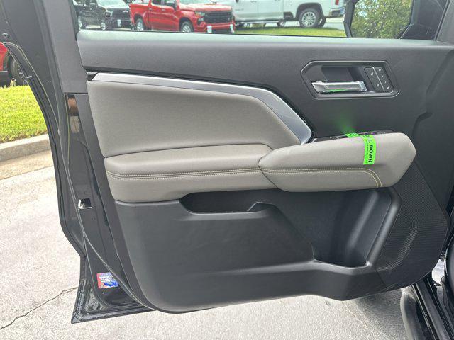 new 2025 Chevrolet Colorado car