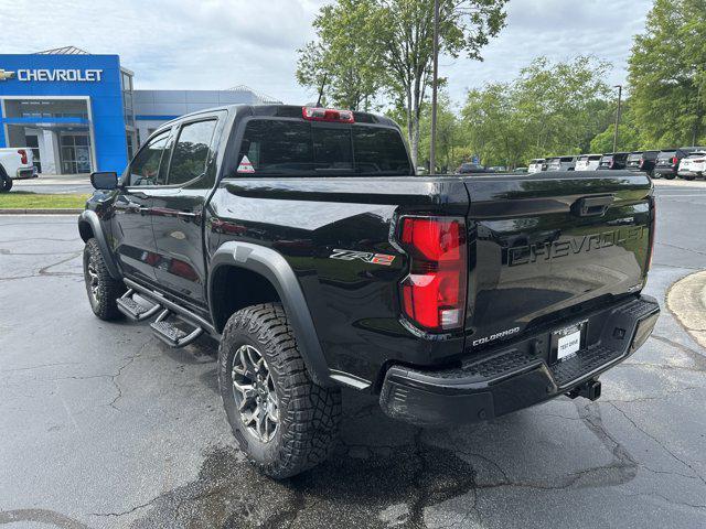 new 2025 Chevrolet Colorado car