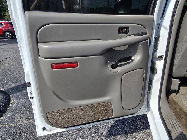 used 2004 Chevrolet Silverado 2500 car, priced at $14,575
