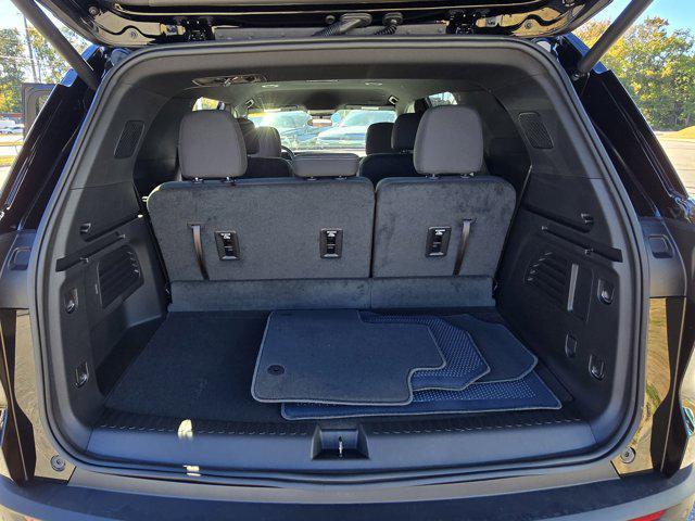 new 2026 Chevrolet Traverse car, priced at $45,145