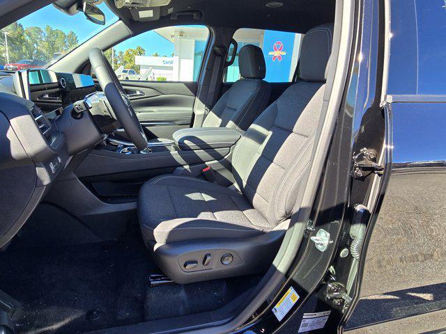 new 2026 Chevrolet Traverse car, priced at $45,145