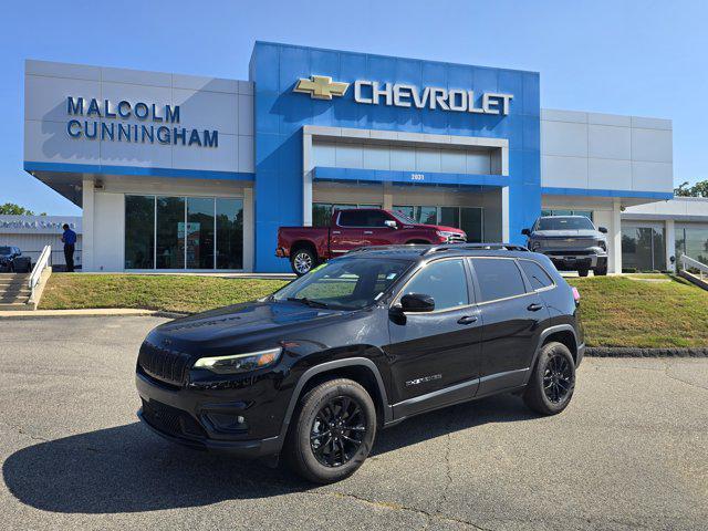 used 2023 Jeep Cherokee car, priced at $24,236