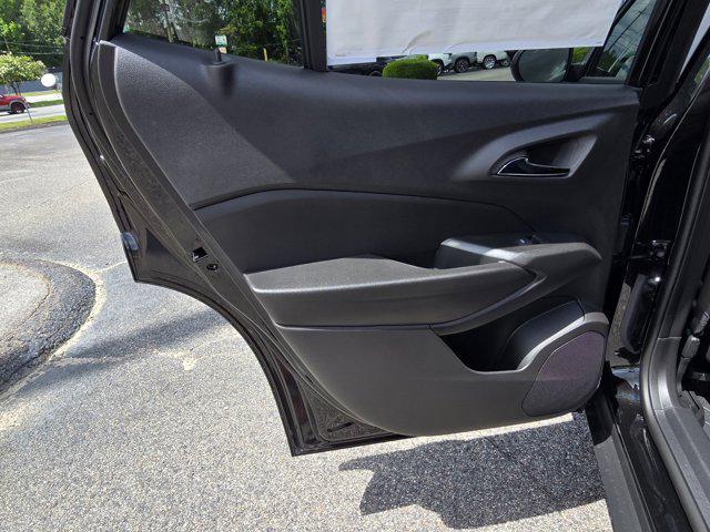 new 2025 Chevrolet Trax car, priced at $27,975
