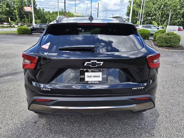 new 2025 Chevrolet Trax car, priced at $27,975