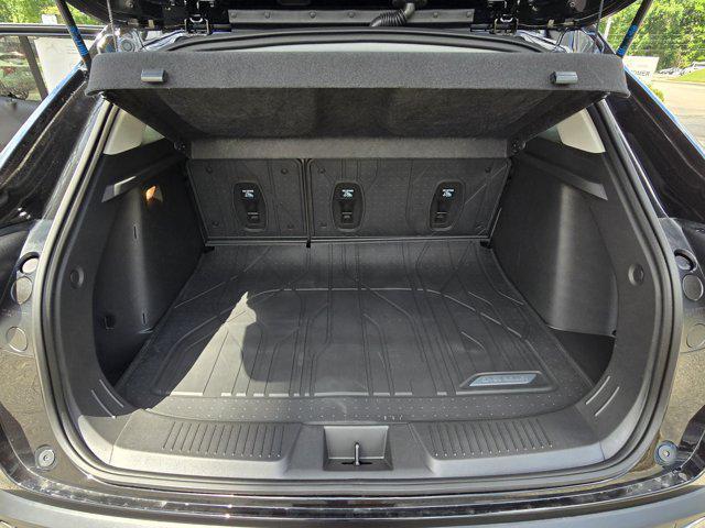 new 2025 Chevrolet Trax car, priced at $27,975