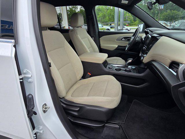 used 2023 Chevrolet Traverse car, priced at $26,895