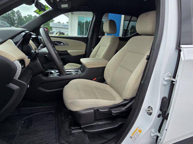 used 2023 Chevrolet Traverse car, priced at $26,895