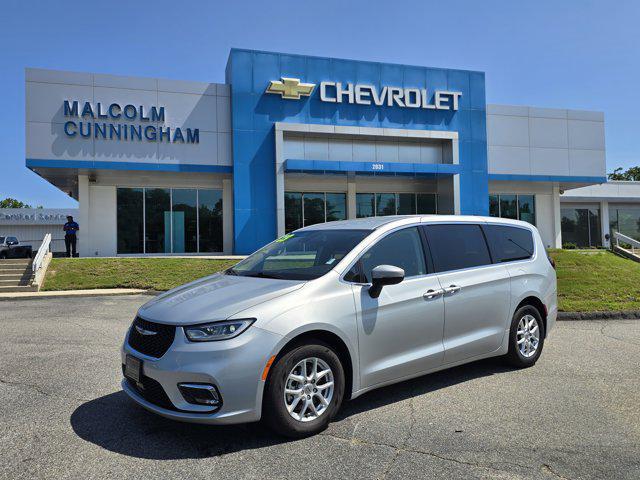 used 2023 Chrysler Pacifica car, priced at $24,155