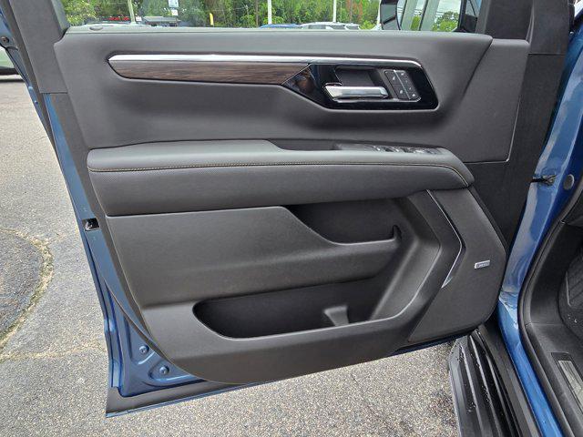 new 2025 Chevrolet Tahoe car, priced at $82,015