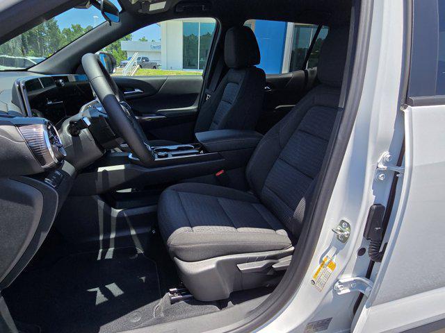 new 2026 Chevrolet Equinox car, priced at $30,035