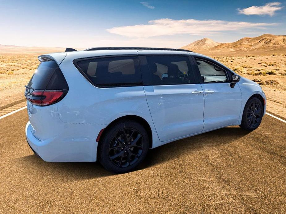 new 2024 Chrysler Pacifica car, priced at $42,630