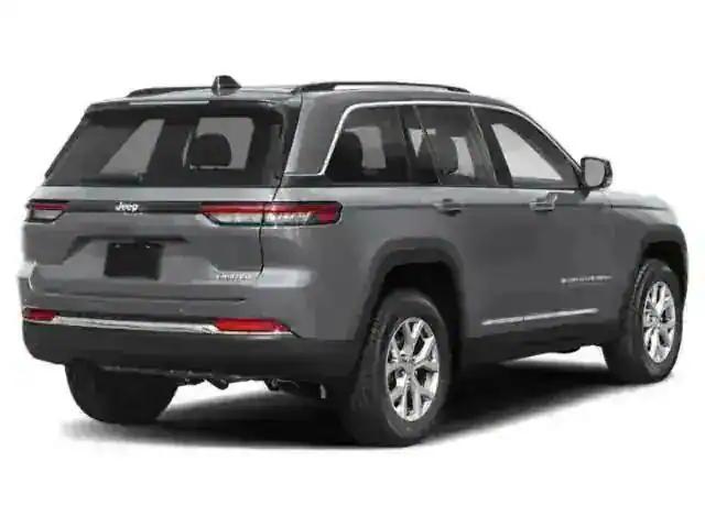 new 2025 Jeep Grand Cherokee car, priced at $43,830