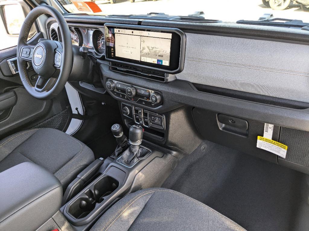 new 2025 Jeep Wrangler car, priced at $43,985