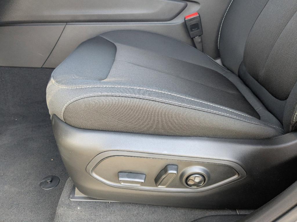 new 2025 Jeep Grand Cherokee car, priced at $37,897