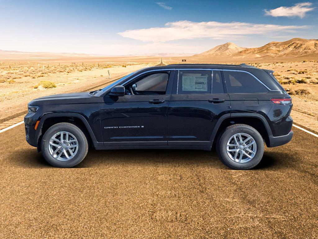 new 2025 Jeep Grand Cherokee car, priced at $41,698