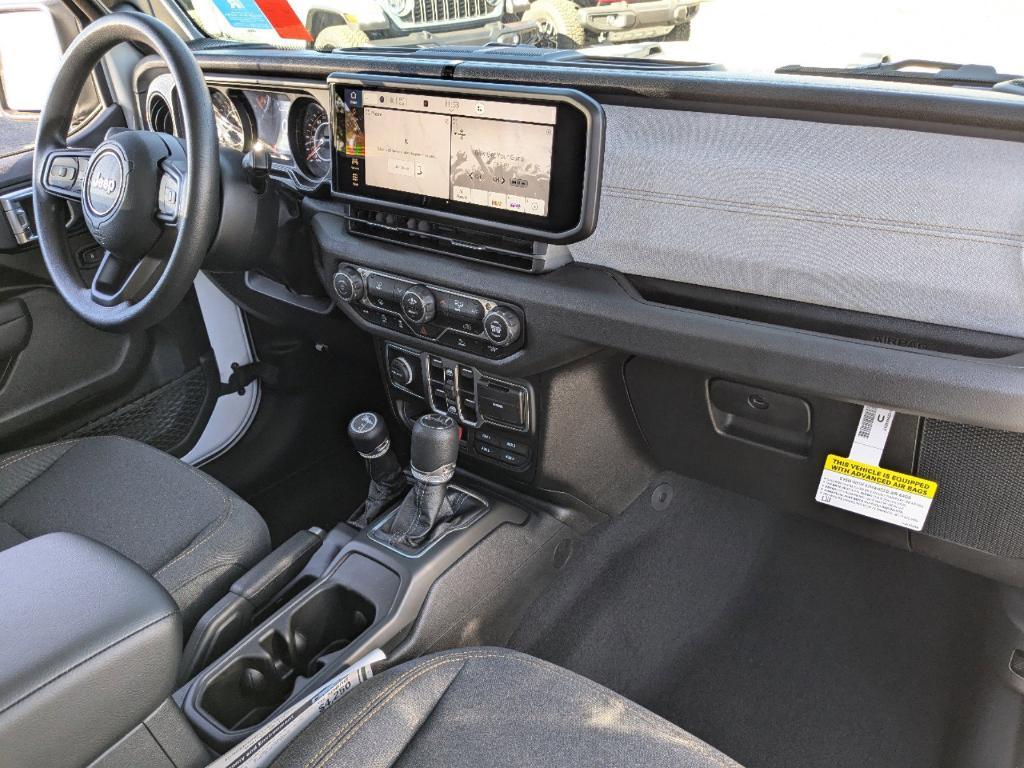 new 2025 Jeep Gladiator car, priced at $41,599