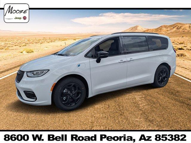 new 2025 Chrysler Pacifica Hybrid car, priced at $52,580