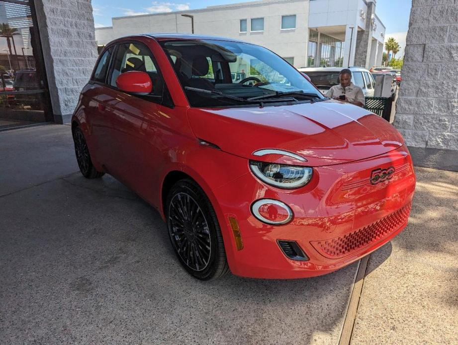 new 2024 FIAT 500e car, priced at $31,995