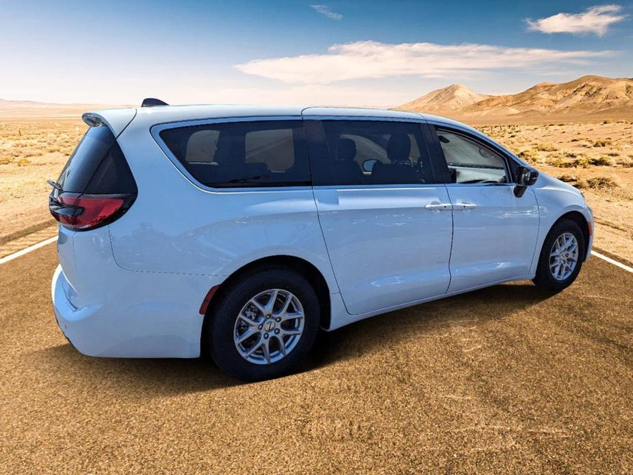 new 2024 Chrysler Pacifica car, priced at $40,998