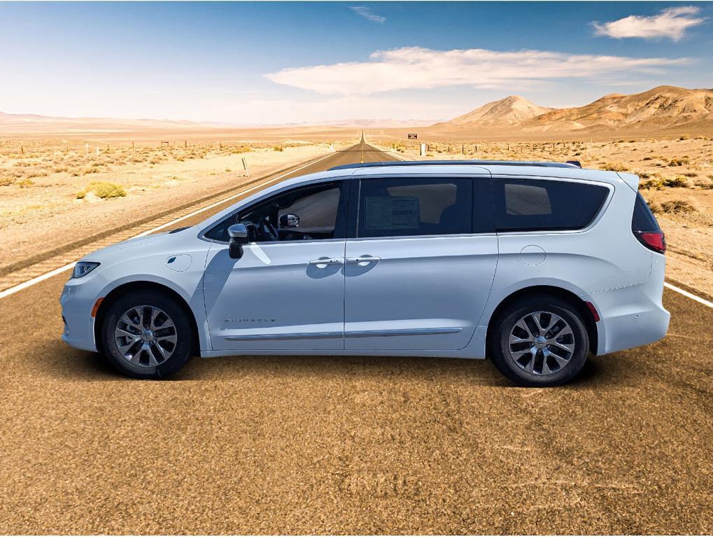 new 2025 Chrysler Pacifica Hybrid car, priced at $55,541