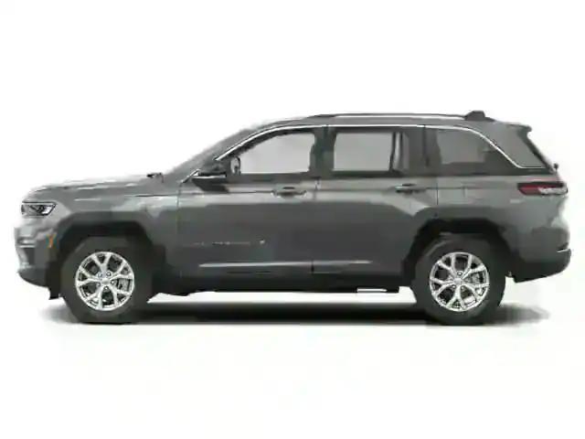 new 2025 Jeep Grand Cherokee car, priced at $42,256