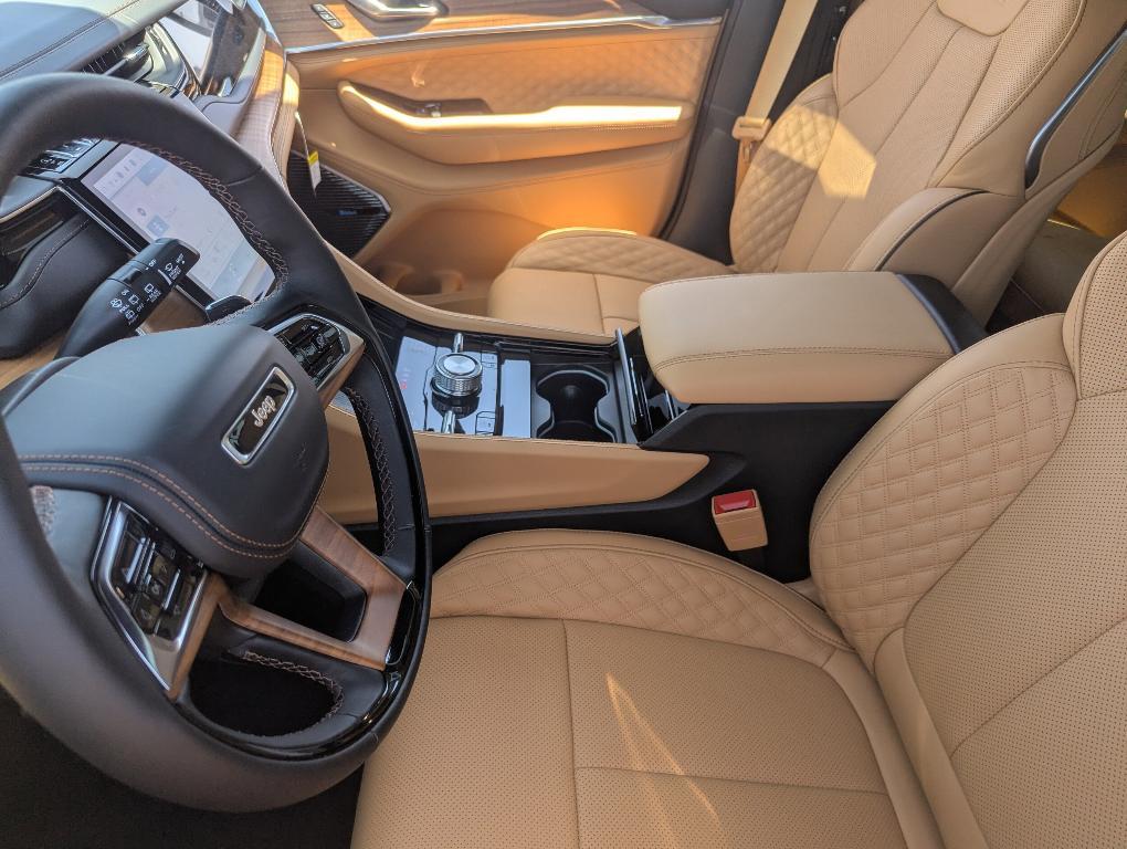 new 2025 Jeep Grand Cherokee L car, priced at $71,225