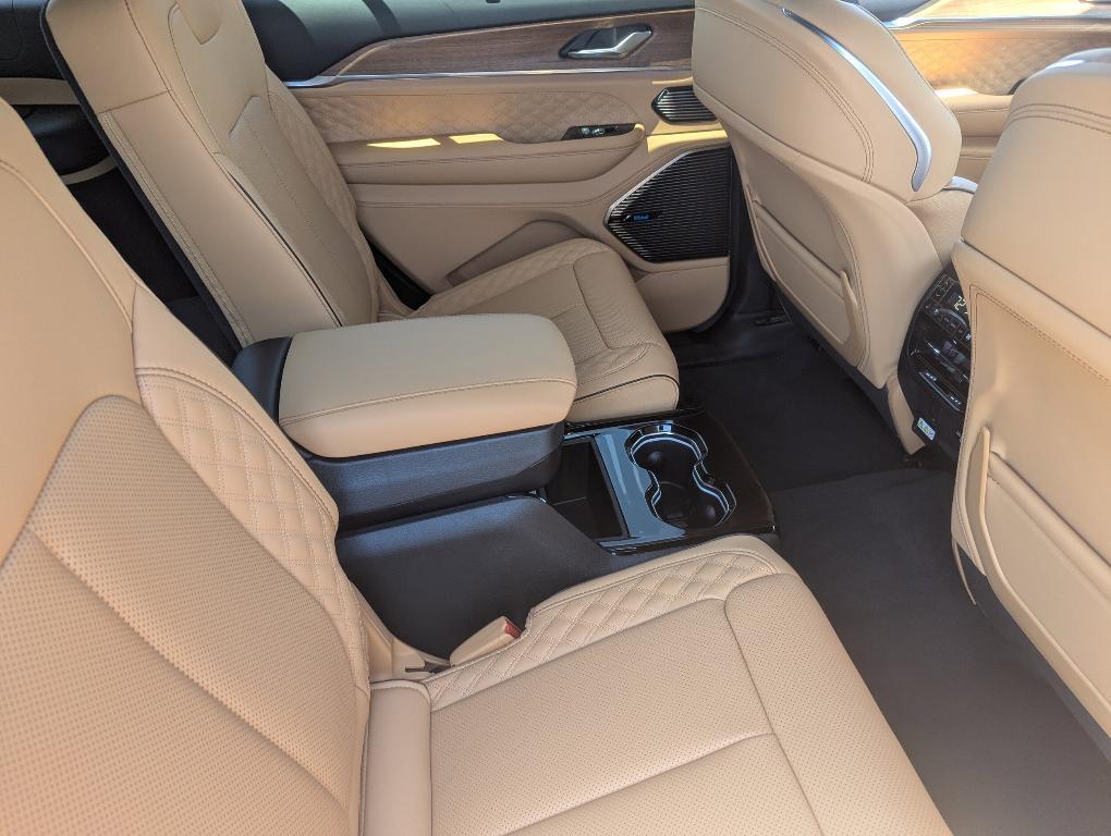 new 2025 Jeep Grand Cherokee L car, priced at $71,225