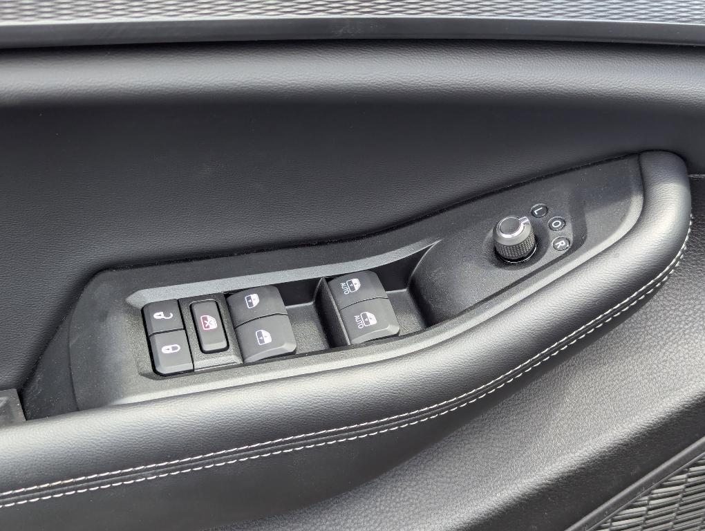 new 2025 Jeep Grand Cherokee L car, priced at $65,853