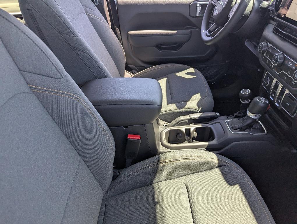 new 2025 Jeep Wrangler car, priced at $34,188